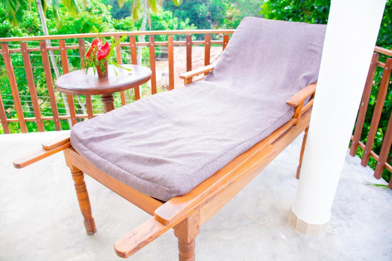 Turtle Paradise Tangalle Exterior photo